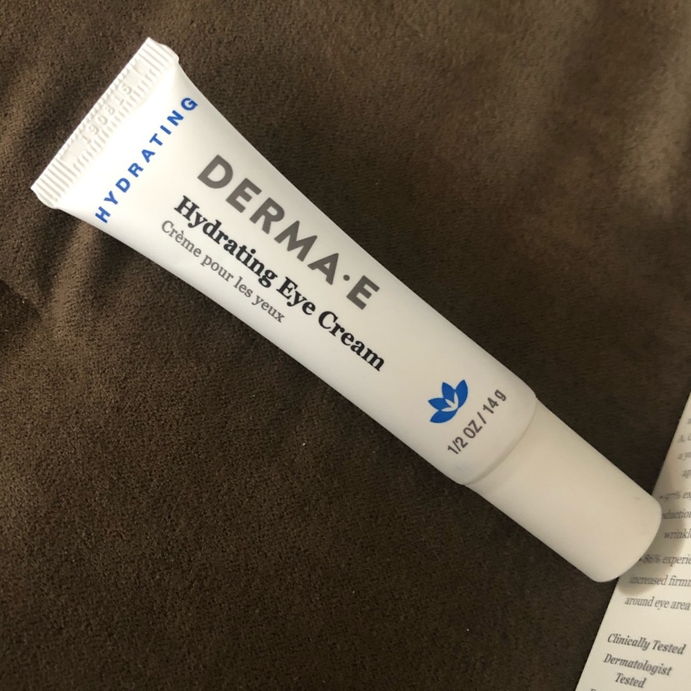Derm-E Hydrating Eye Cream NEW - Picture 2 of 5